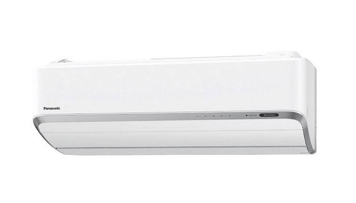 Panasonic Klimaanlage Wärmepumpe Heatcharge an weiße Wand montiert